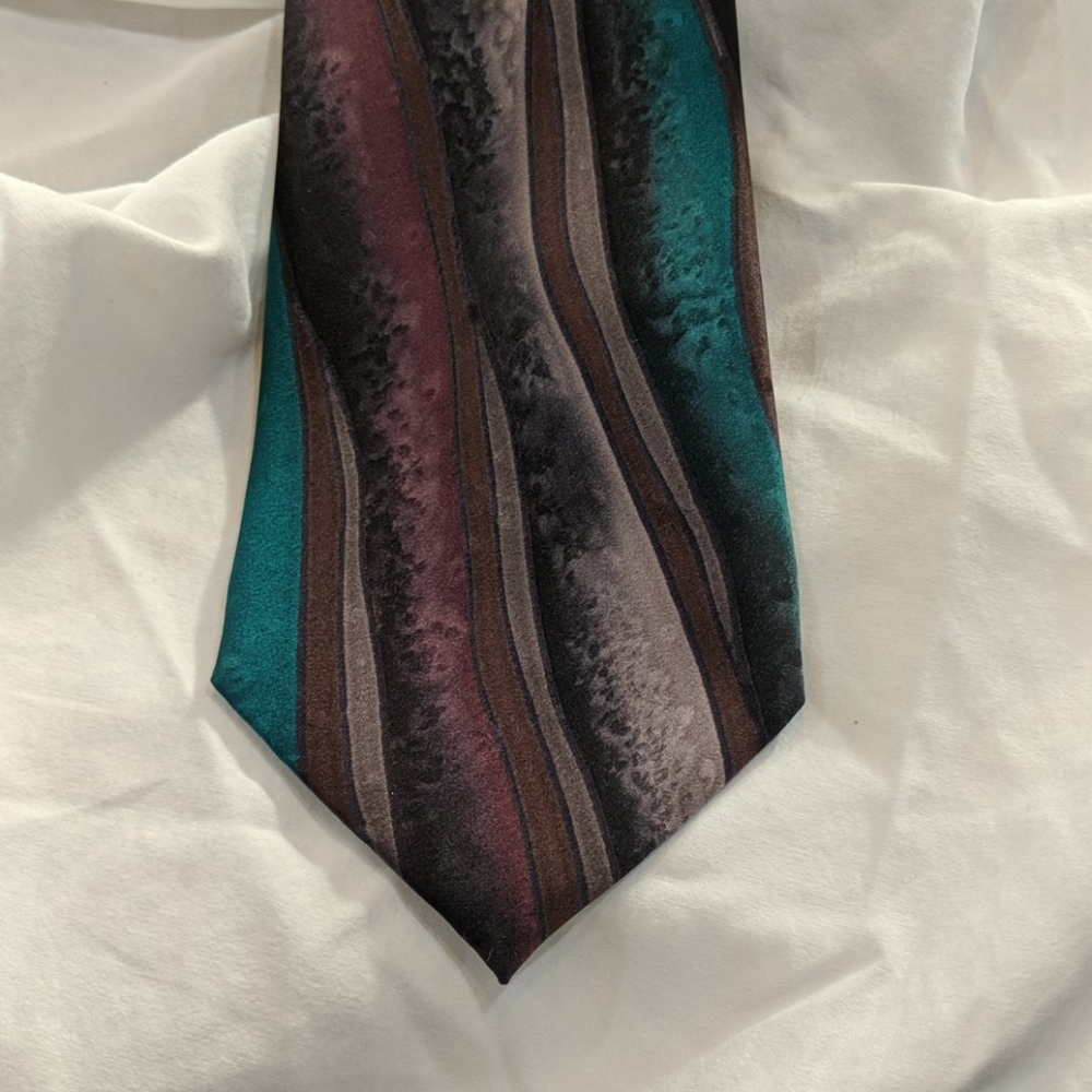 Vintage silk tie
